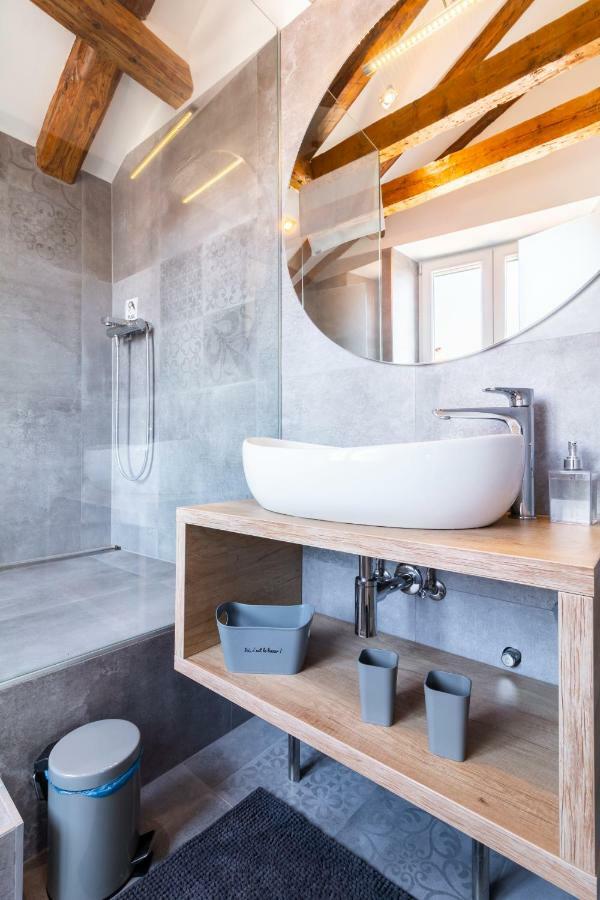 Luxury Apartment Sea View Split Ngoại thất bức ảnh